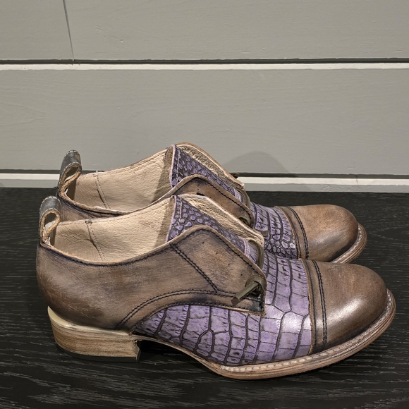 New Freebird Mabel  Brown/Purple Croc-Embossed Shoe 7 - Picture 2 of 7